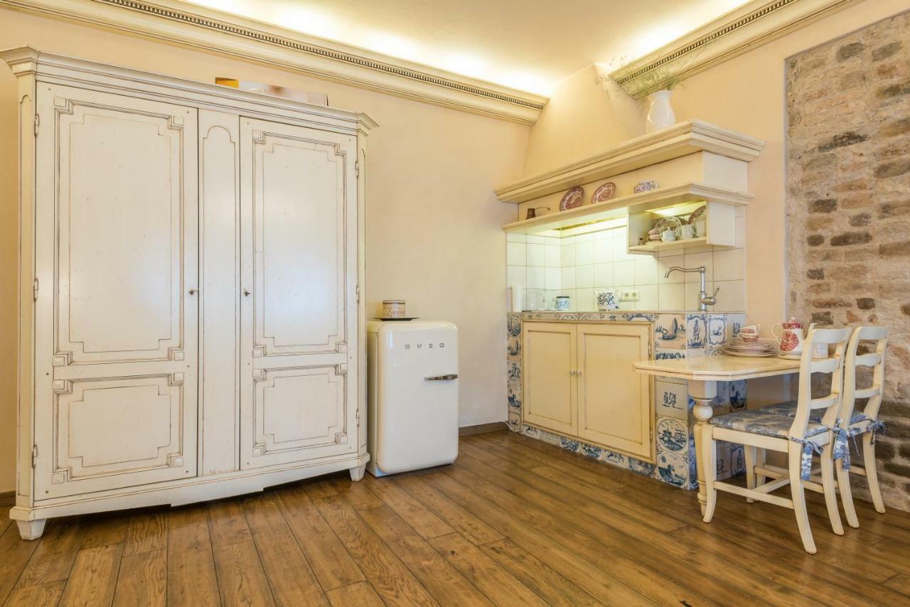 Angel House Vilnius, Pilies Apartment Bagian luar foto